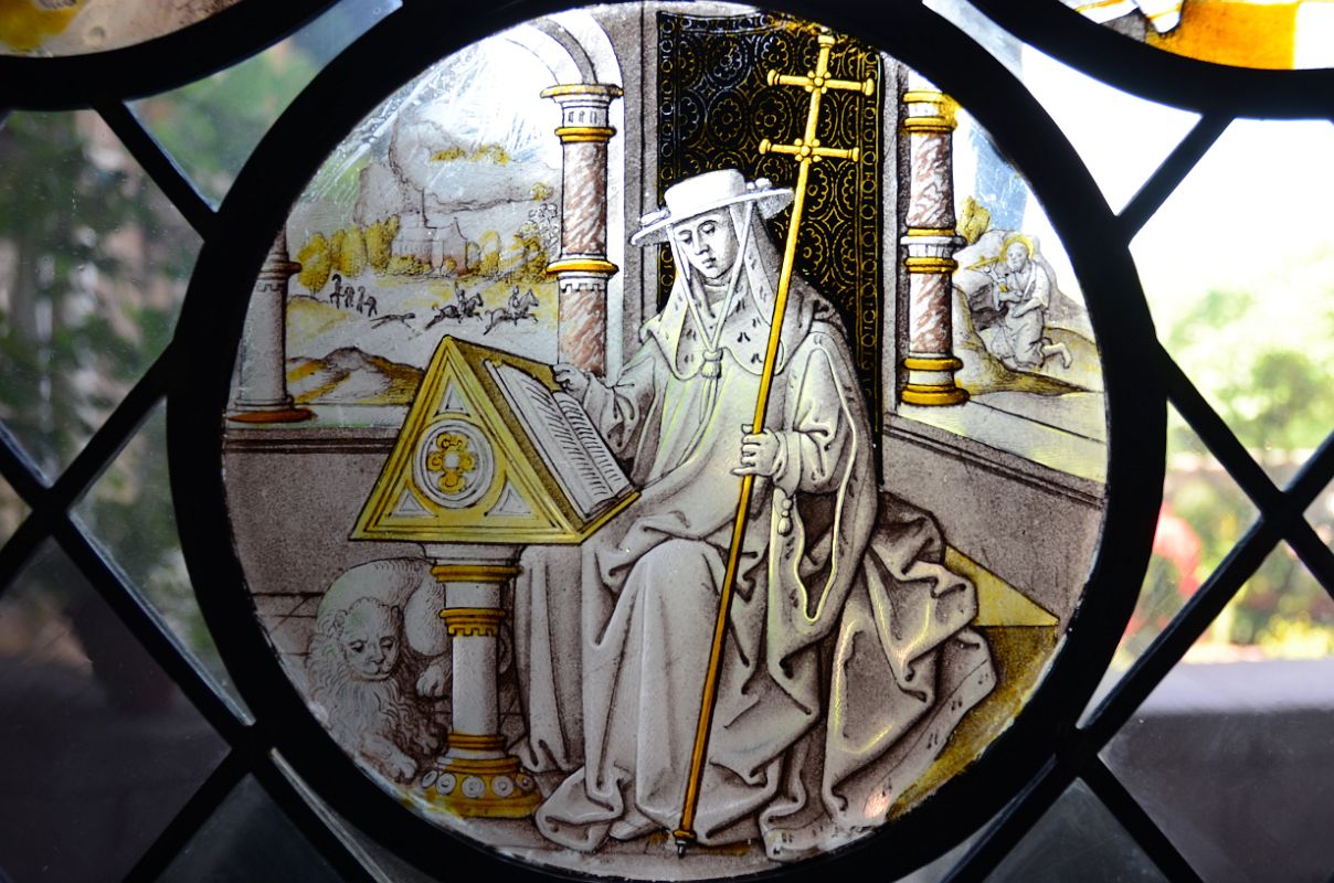 New York Cloisters 32 010 Glass Gallery - Roundel with Saint Jerome in his Study - Netherlands 1520